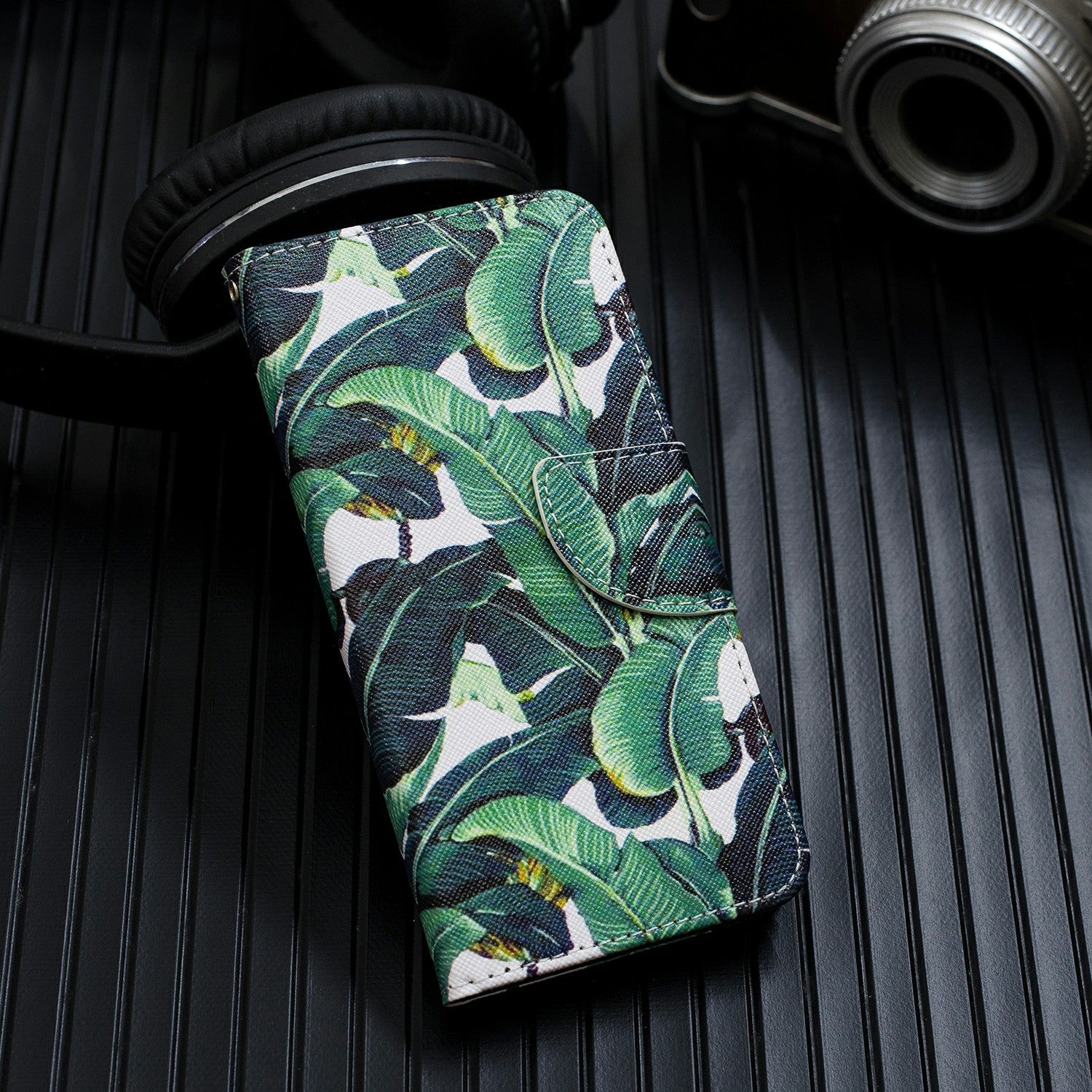 Cross Texture Pattern Printing Leather Wallet Phone Casing for Samsung Galaxy S20 Plus - Leaves