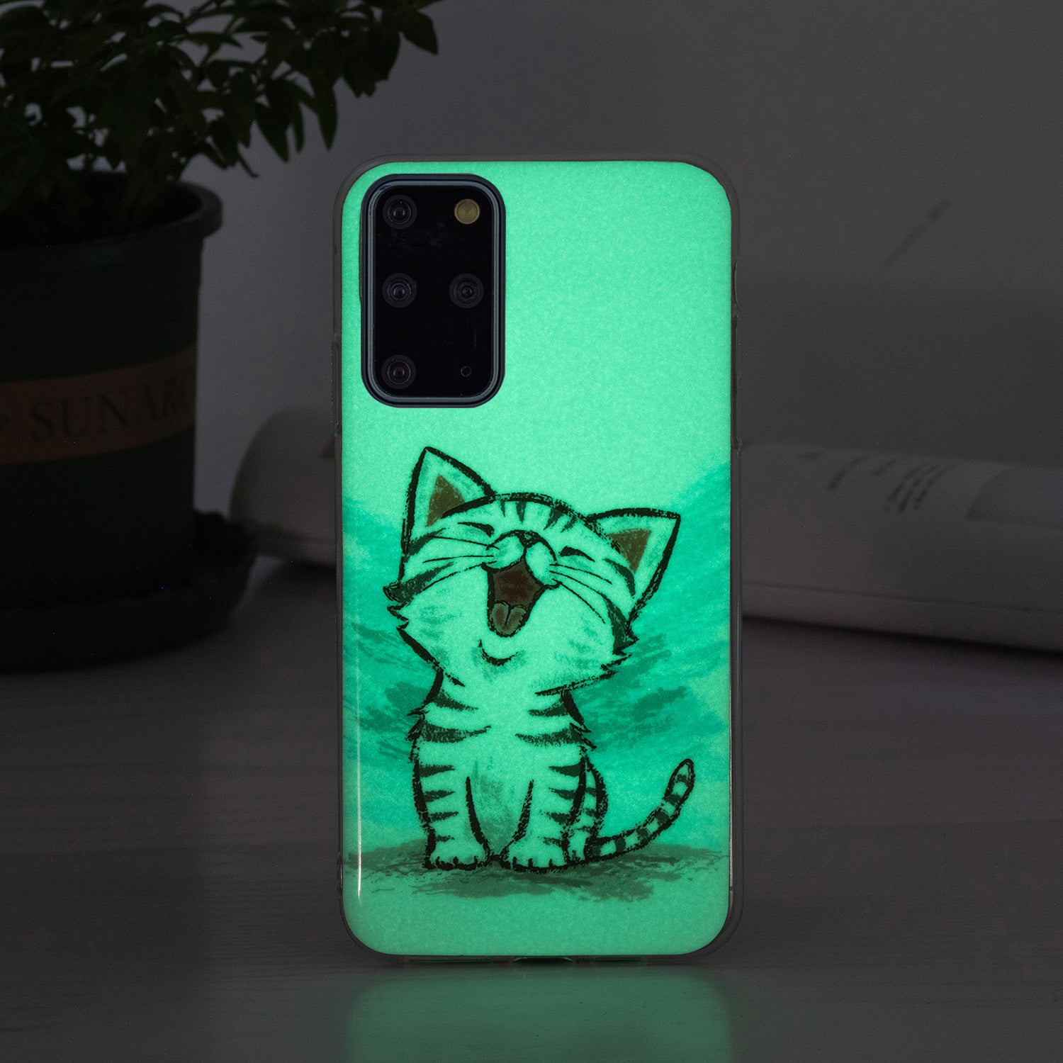 Noctilucent Lightweight Slim Stylish Soft TPU Glow in The Dark Cover Shockproof Cell Phone Case for Samsung Galaxy S20 Plus 4G/5G - Happy Cat