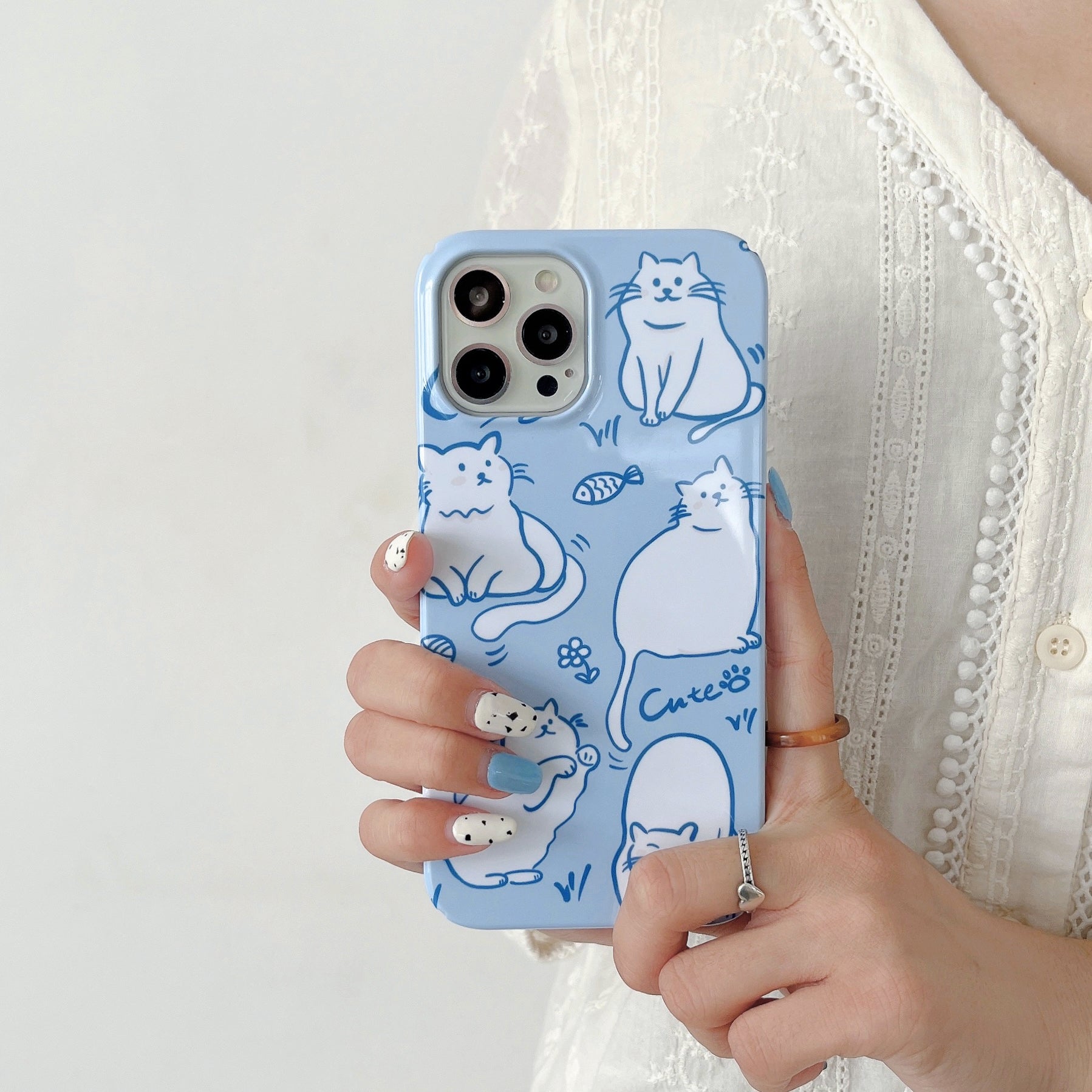 Uniqkart for iPhone 12 Pro Max 6.7 inch Hard PC Phone Case Pattern Printing Protective Glossy Phone Shell - Cute Cats
