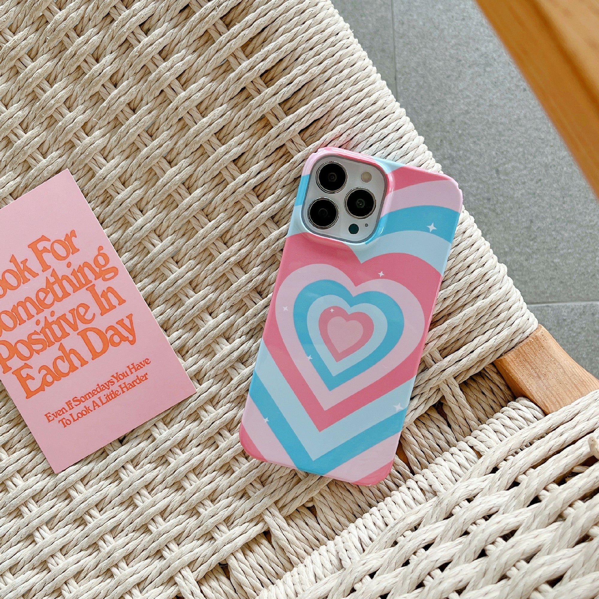 Uniqkart for iPhone 12 Pro Max 6.7 inch Hard PC Phone Case Pattern Printing Protective Glossy Phone Shell - Pink Blue Heart