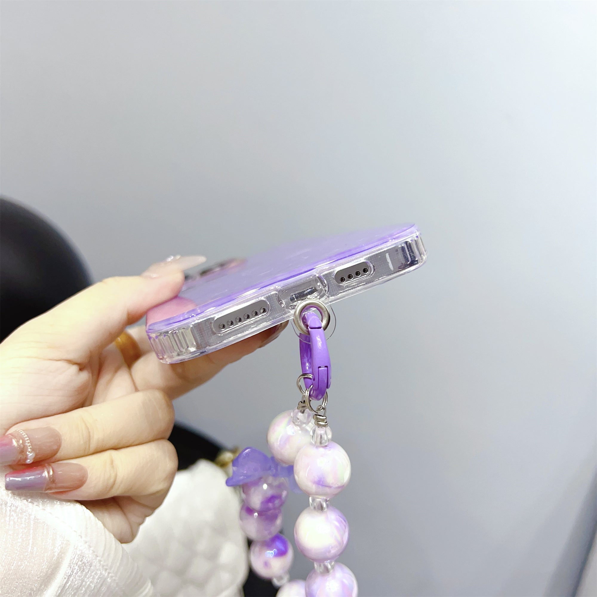 for iPhone 12 / 12 Pro 6.1 inch Shell Pattern Case TPU+PC IMD Phone Cover with Pearl Hand Chain - Light Purple