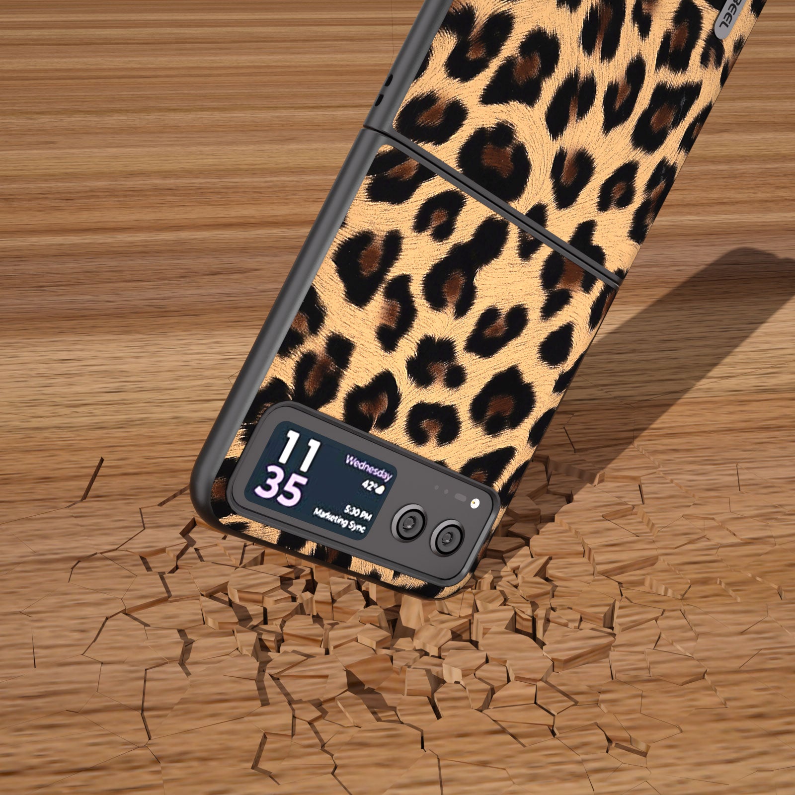 Uniqkart for Motorola Razr 40 5G Leopard Texture Phone Cover PU Leather + PC Scratch Resistant Case - Gold