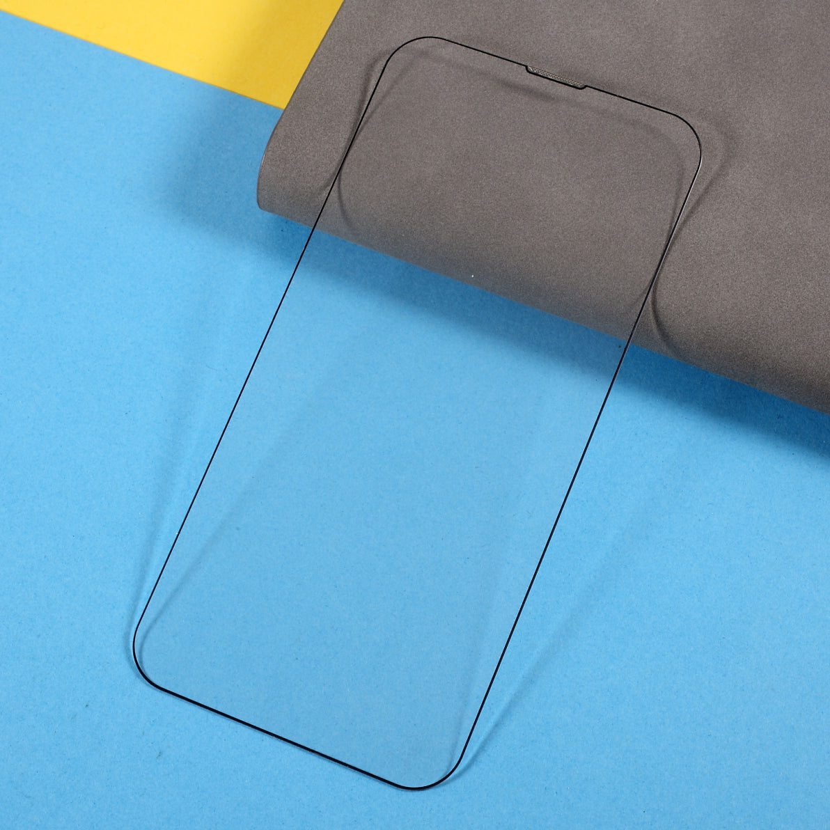 Uniqkart for iPhone 15 Pro Dust-proof Screen Protector Full Cover High Aluminium-silicon Glass Silk Printing Film